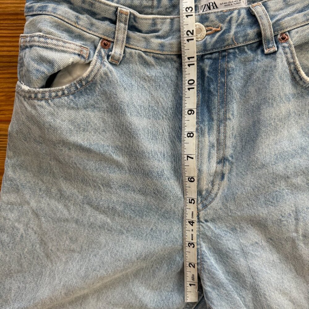 Zara High Rise Ripped Light Wash Jean - Picture 3 of 5